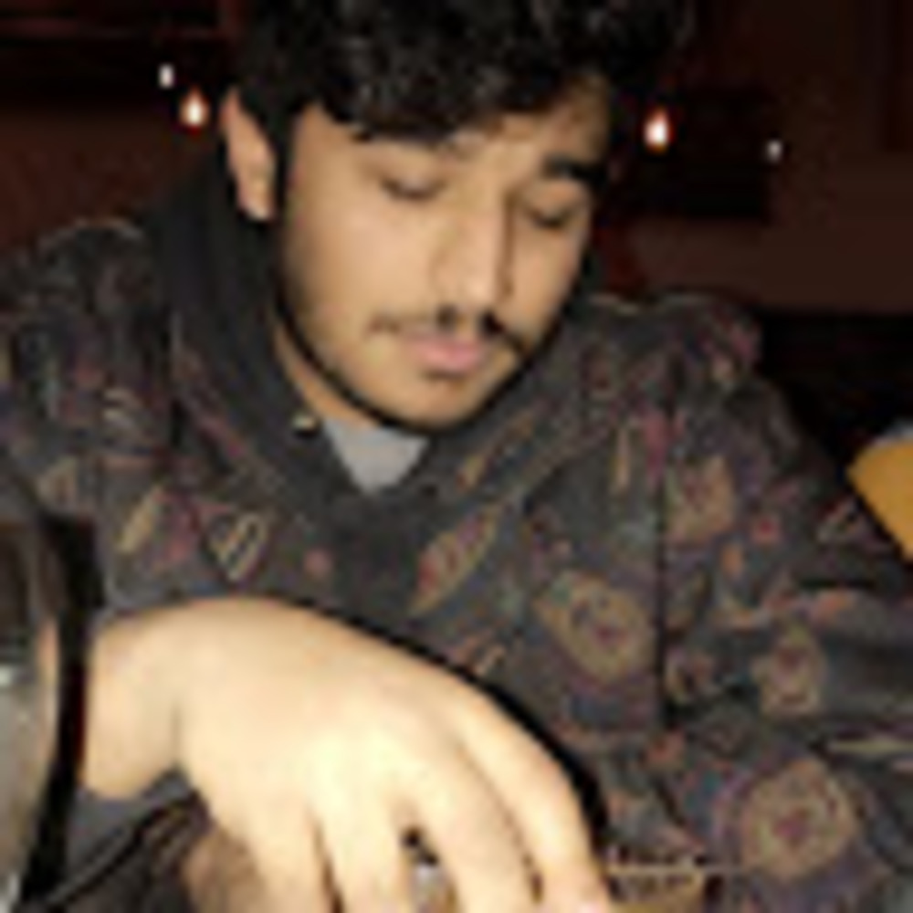 Meet your Posher, Sebastian